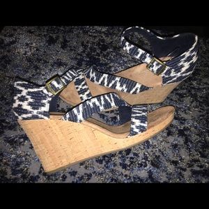Toms wedge sandals